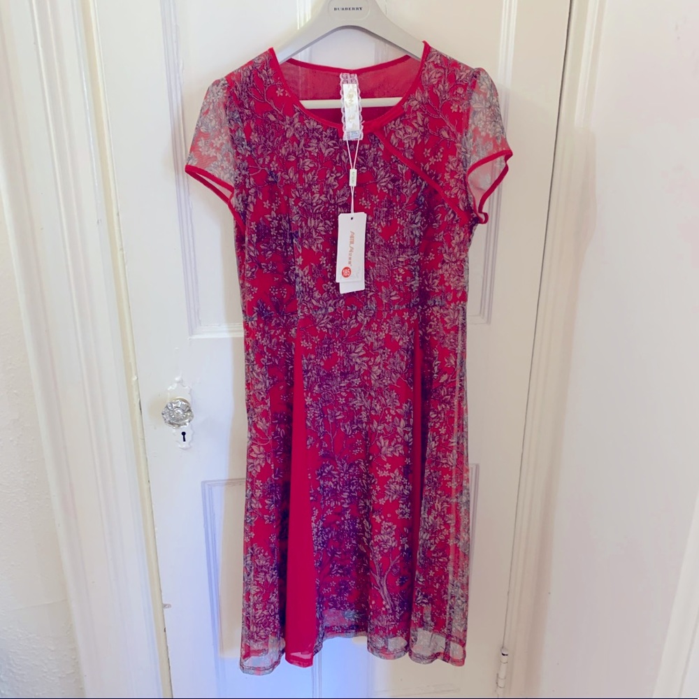 Cute cap sleeve dress, NWT